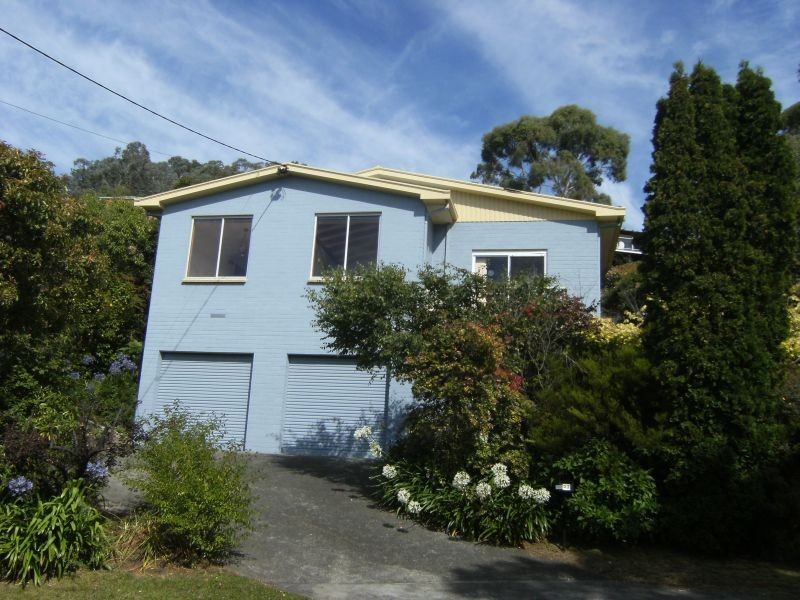27  Delta Avenue, Taroona TAS 7053