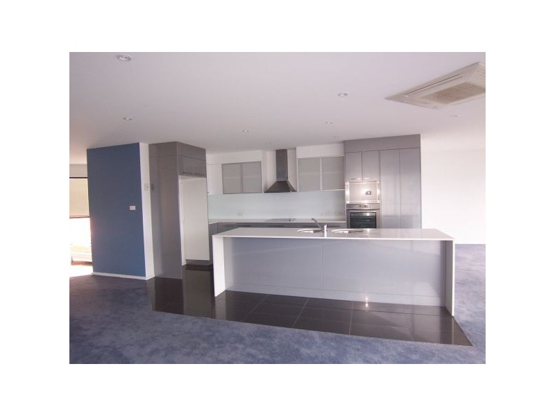 2/167a Tranmere Road, Tranmere TAS 7018