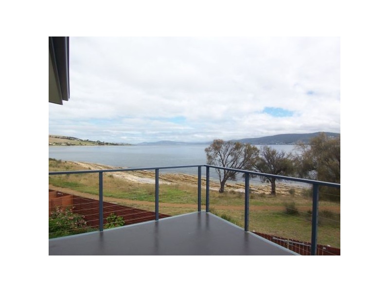 2/167a Tranmere Road, Tranmere TAS 7018