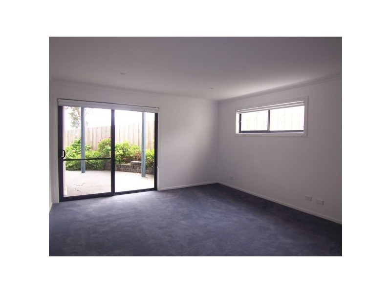 2/167a Tranmere Road, Tranmere TAS 7018