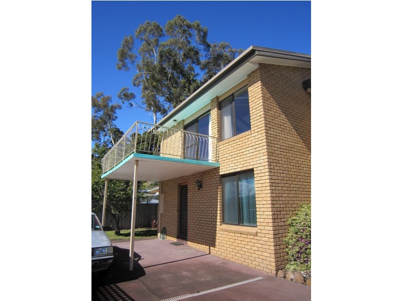 2/2 Ewing Avenue, Kingston Beach TAS 7050