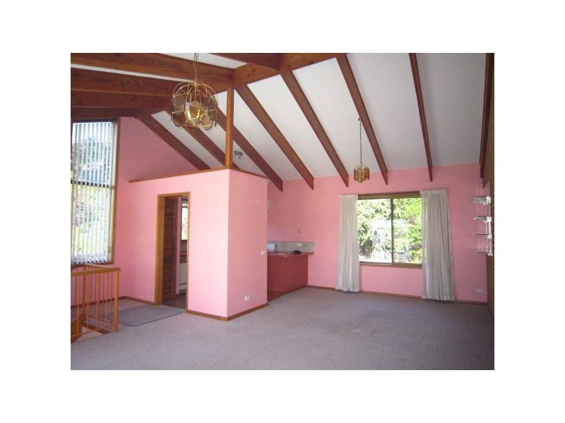 2/2 Ewing Avenue, Kingston Beach TAS 7050