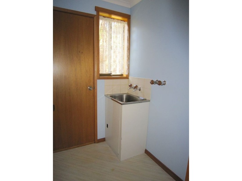 2/2 Ewing Avenue, Kingston Beach TAS 7050