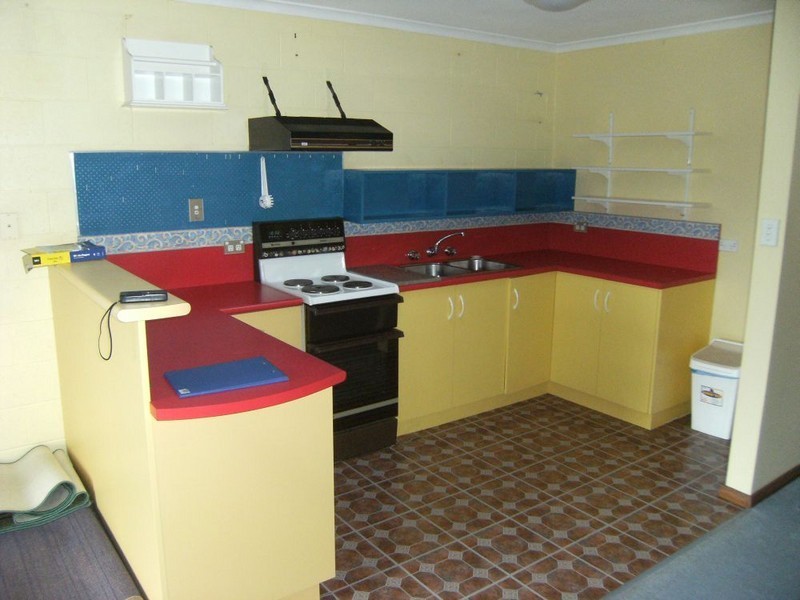 4/32 Pearl Place, Blackmans Bay TAS 7052