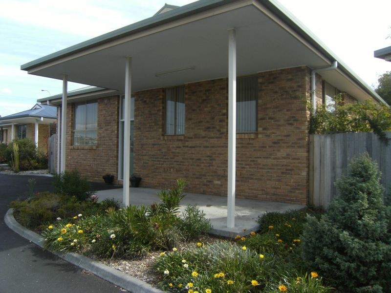 2/16 Pearsall Avenue, Blackmans Bay TAS 7052
