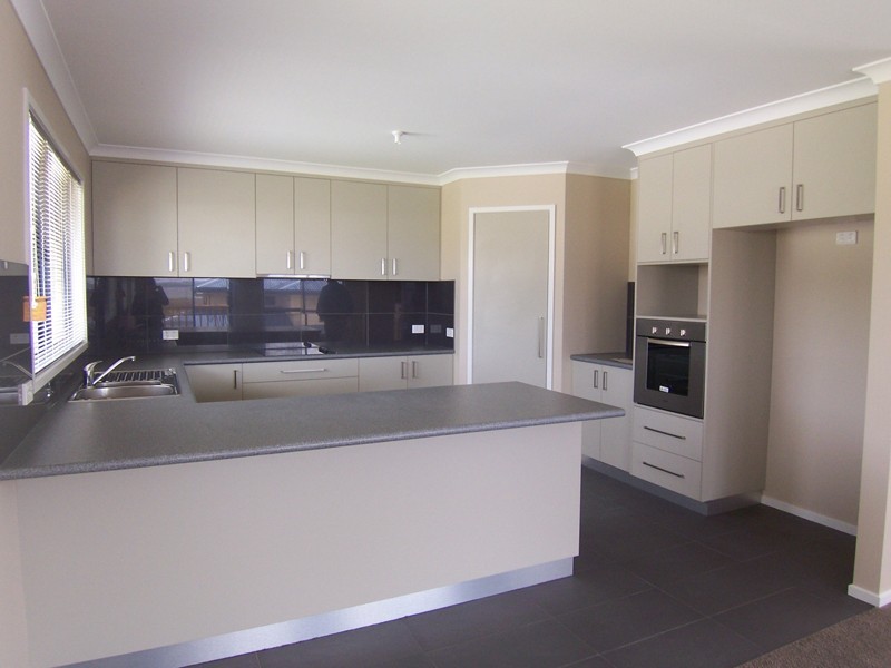 2/5 Sunny Avenue, Blackmans Bay TAS 7052