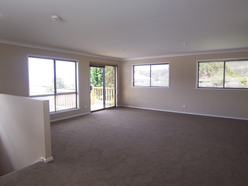 2/5 Sunny Avenue, Blackmans Bay TAS 7052
