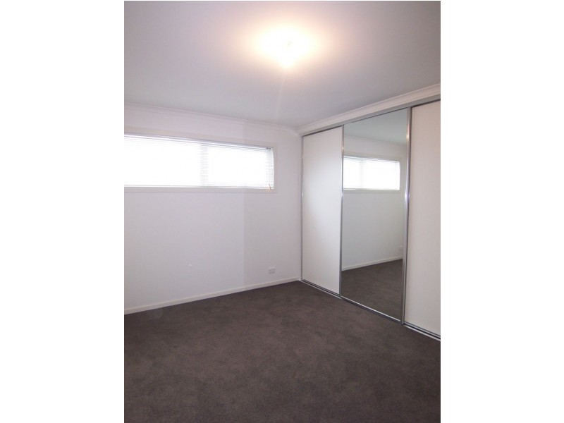 4/69  Auburn Road, Kingston Beach TAS 7050
