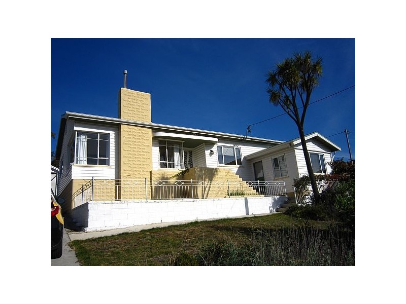 20 Derwent Avenue, Geilston Bay TAS 7015