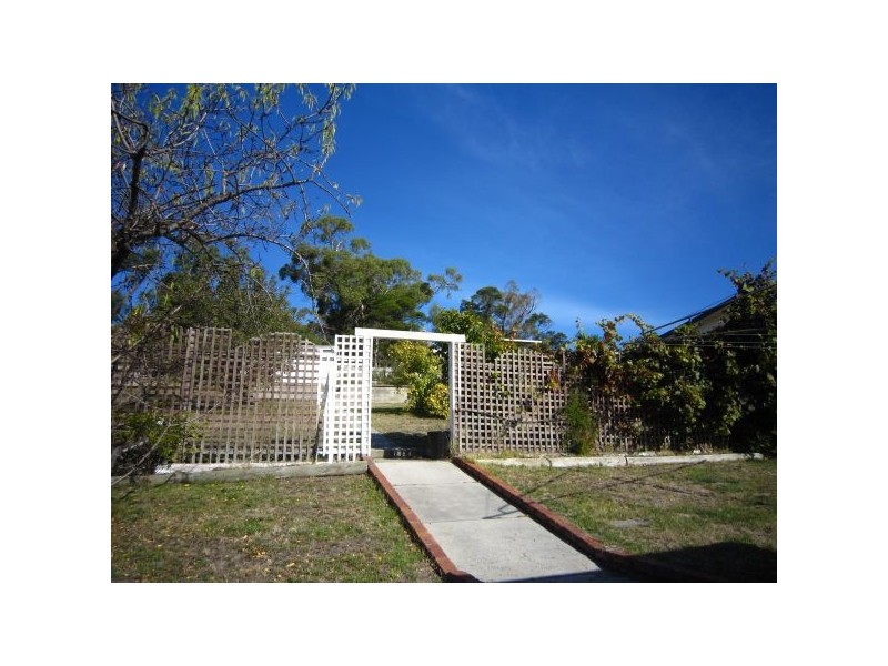 20 Derwent Avenue, Geilston Bay TAS 7015