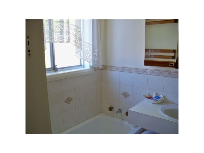 34 PARREMORE STREET, Rosetta TAS 7010