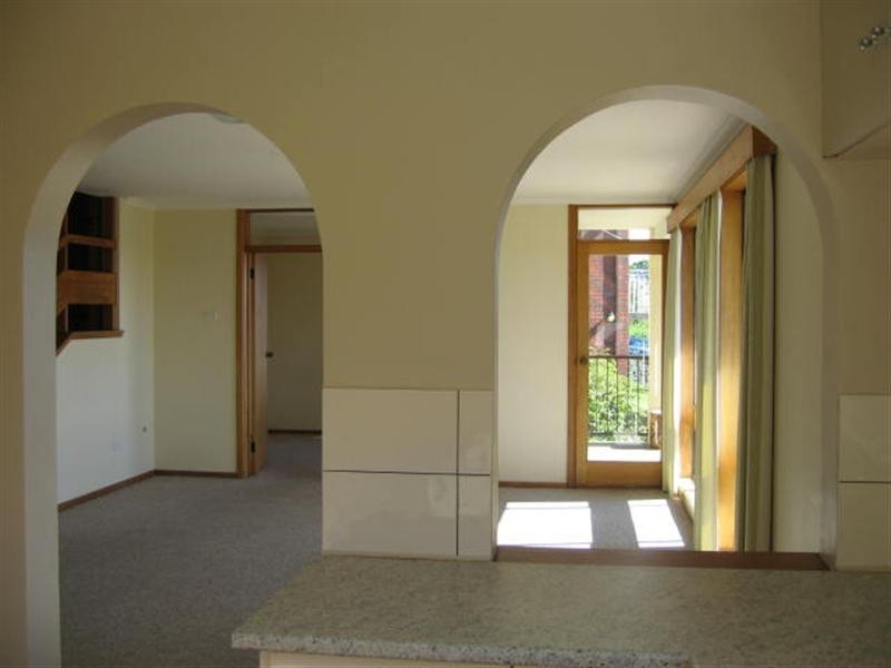 1/322 CHURCHILL AVE, Sandy Bay TAS 7005