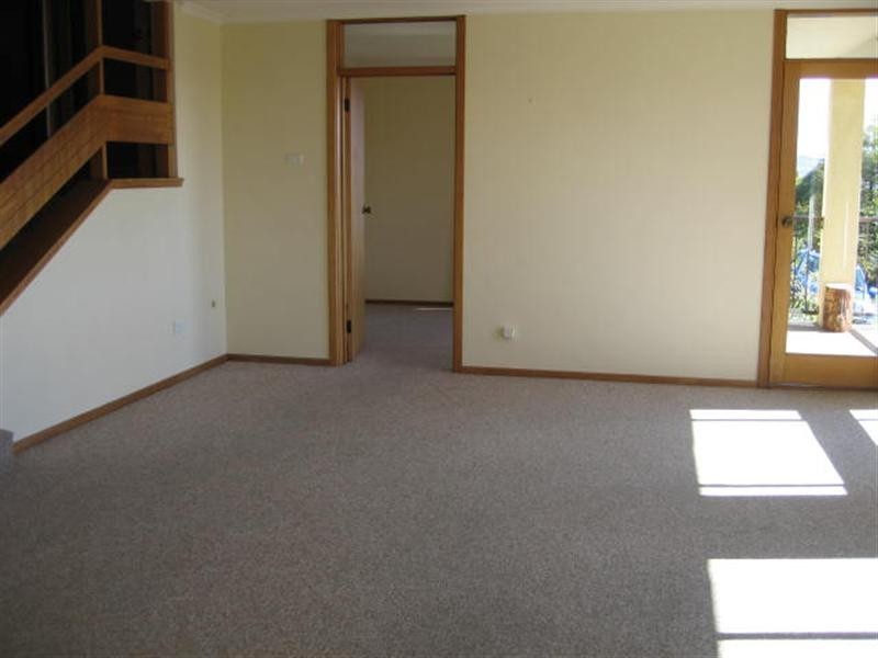 1/322 CHURCHILL AVE, Sandy Bay TAS 7005