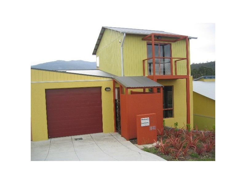 3 Kayla Lane, Kingston TAS 7050