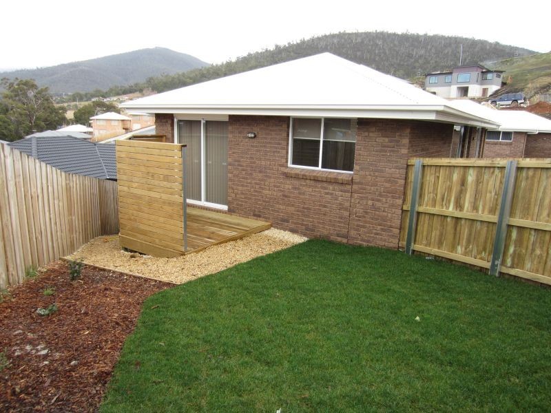 4/6 Blue Gum Court, Claremont TAS 7011