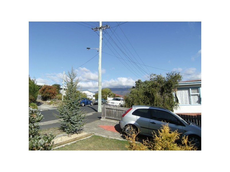 6  Huntley Street, Montrose TAS 7010