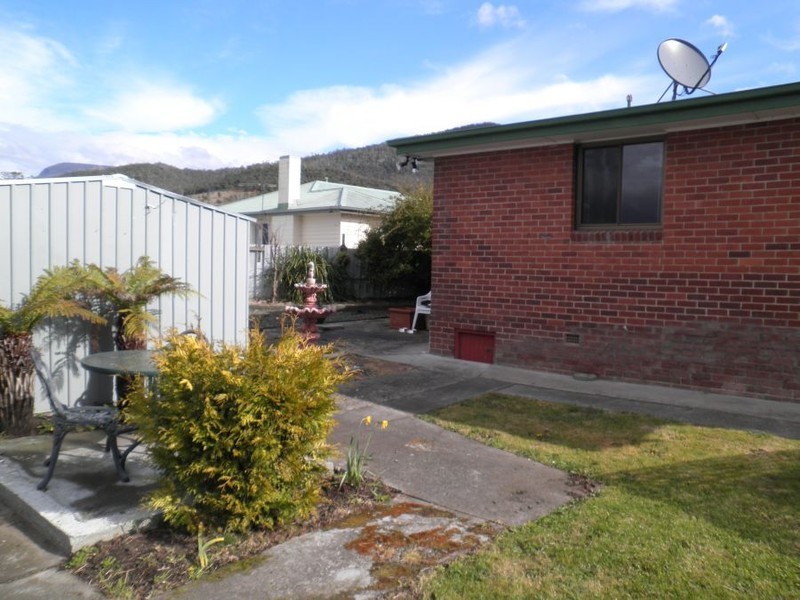 11 Taree Street, Berriedale TAS 7011