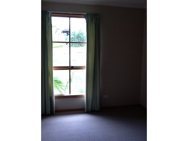 7 NOLAN CRES, Kingston TAS 7050