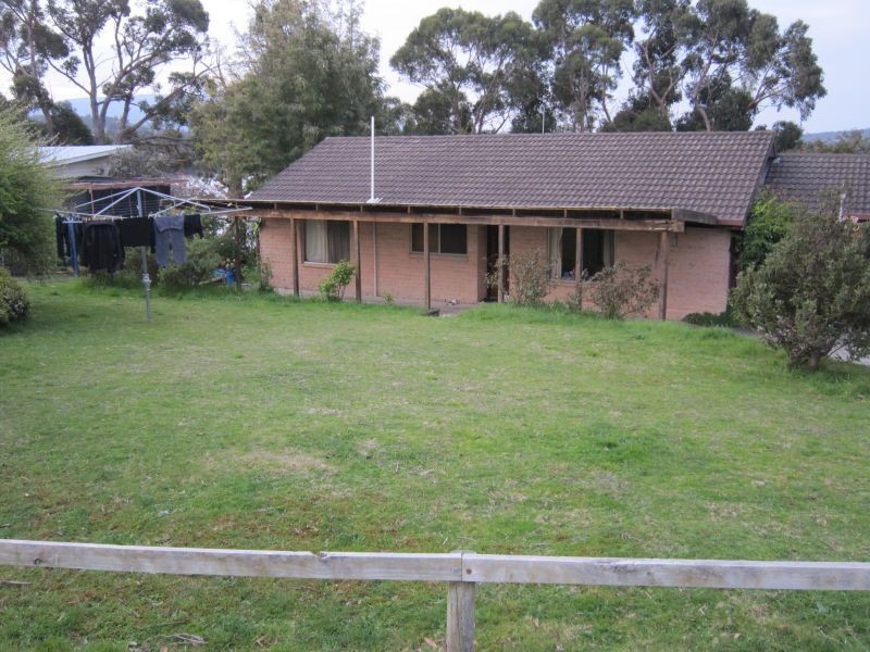 8 Mardon Lane, Lower Snug TAS 7054