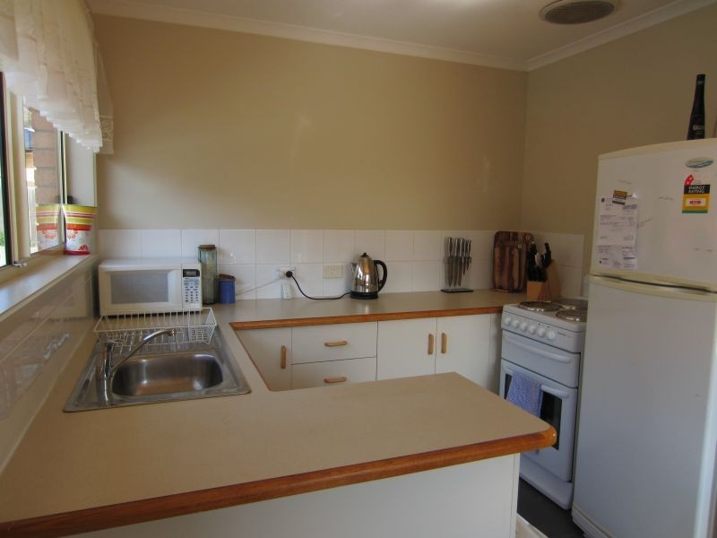 1/102  Oakdowns Parade, Oakdowns TAS 7019