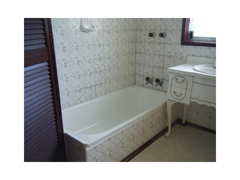 237 REDWOOD RD, Kingston TAS 7050