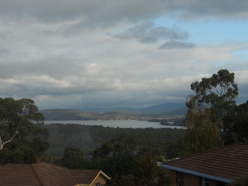 32 Pine Avenue, Kingston TAS 7050