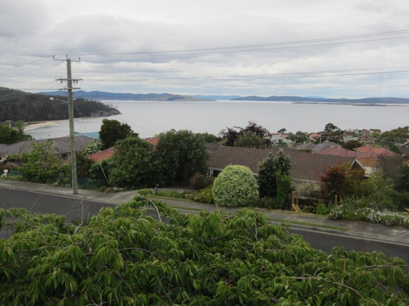 1 Amarina Court, Kingston Beach TAS 7050