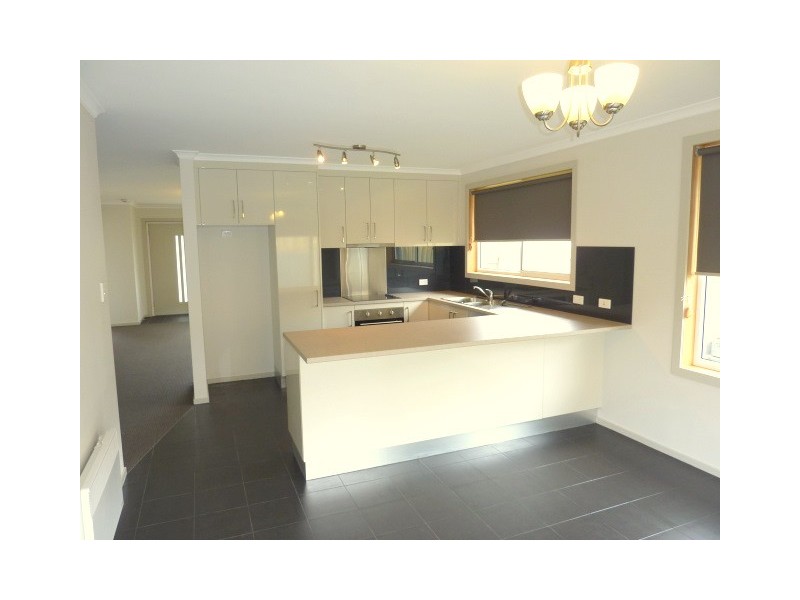 8 Norfolk Drive, Howrah TAS 7018