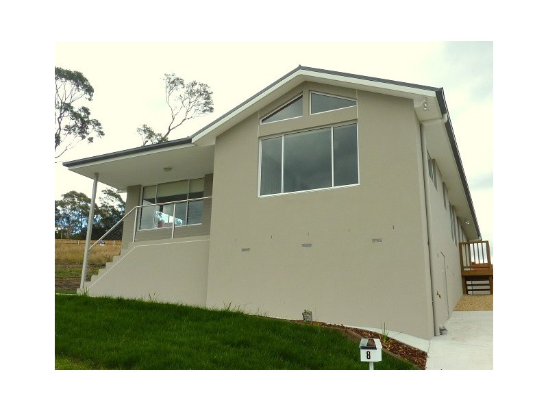 8 Norfolk Drive, Howrah TAS 7018