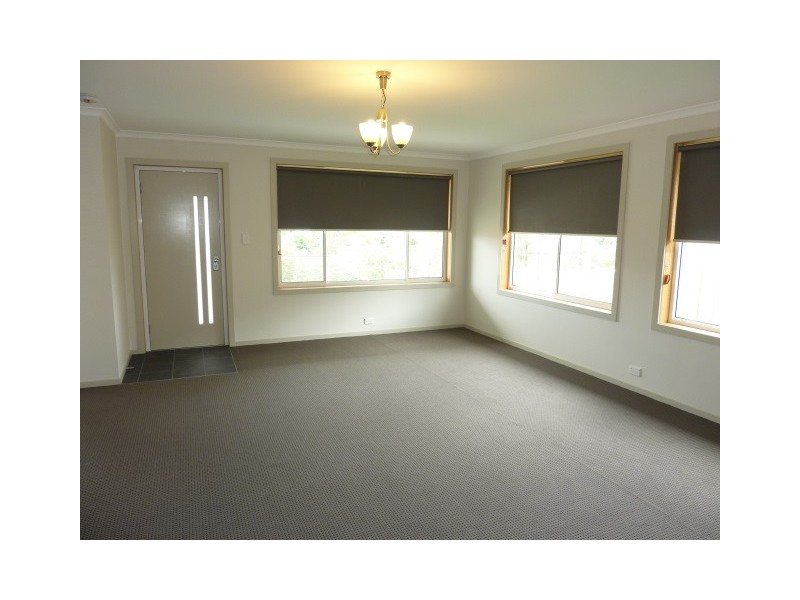 8 Norfolk Drive, Howrah TAS 7018