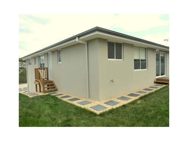 8 Norfolk Drive, Howrah TAS 7018