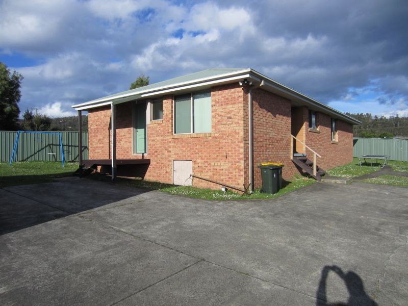 2 Manor Gardens, Kingston TAS 7050