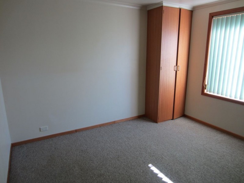 2 Manor Gardens, Kingston TAS 7050