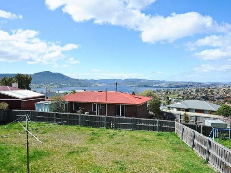 1 Corranga Drive, Chigwell TAS 7011