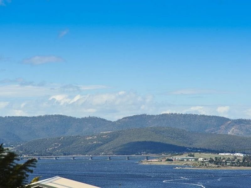 1 Corranga Drive, Chigwell TAS 7011