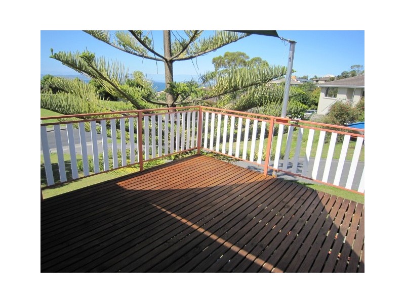 4 Suncoast Drive, Blackmans Bay TAS 7052