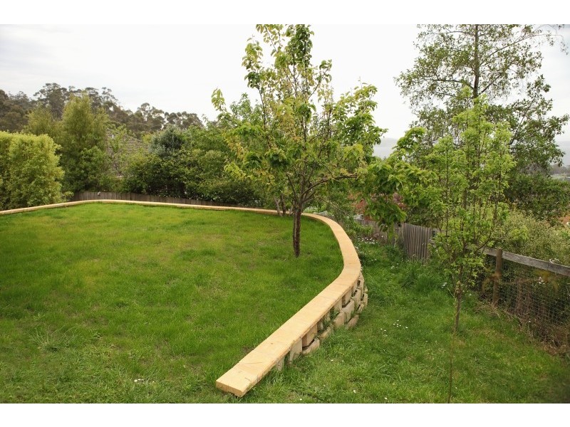 6 Denmark Close, Taroona TAS 7053