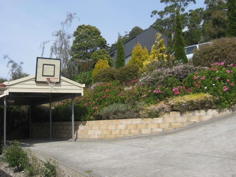 6 Denmark Close, Taroona TAS 7053