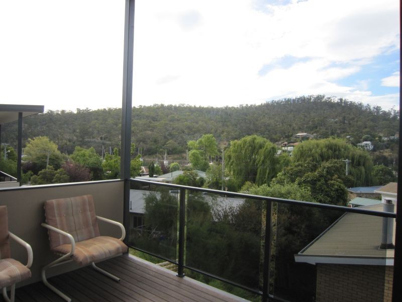 2/7 Musgrove Place, Geilston Bay TAS 7015