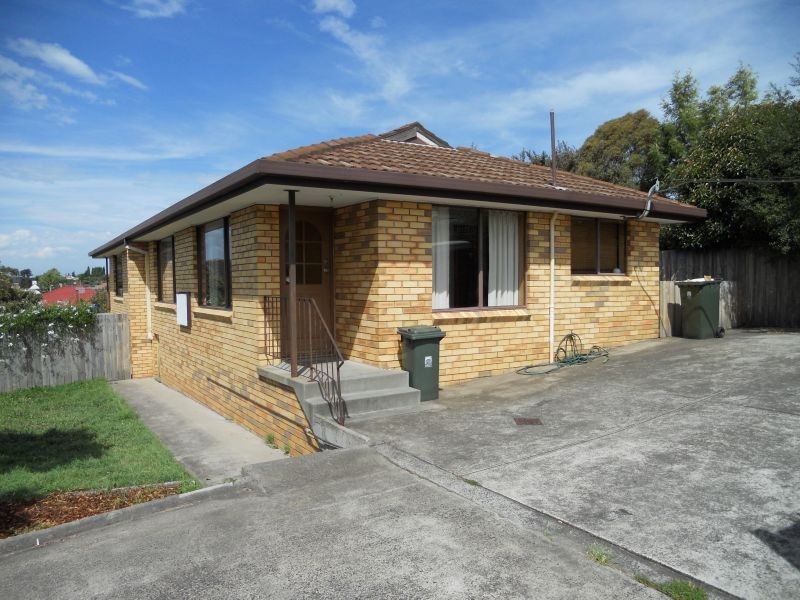 2/77 Giblin Street, Lenah Valley TAS 7008