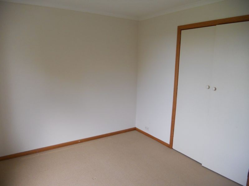 2/77 Giblin Street, Lenah Valley TAS 7008