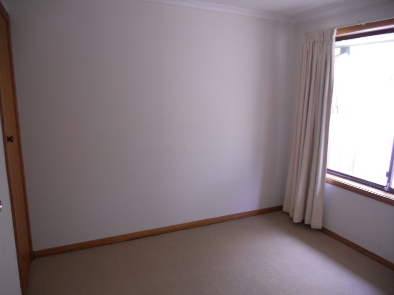 2/77 Giblin Street, Lenah Valley TAS 7008
