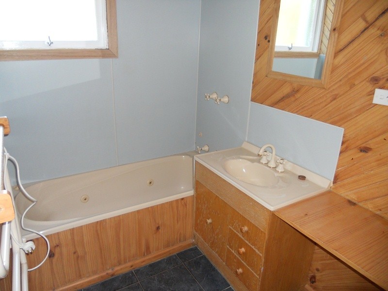 3 Broughton Avenue, Mount Nelson TAS 7007