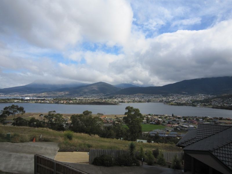 49 Natlee Crescent, Old Beach TAS 7017