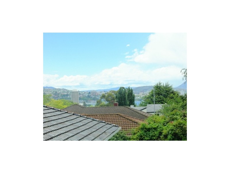 49 Lipscombe Avenue, Sandy Bay TAS 7005