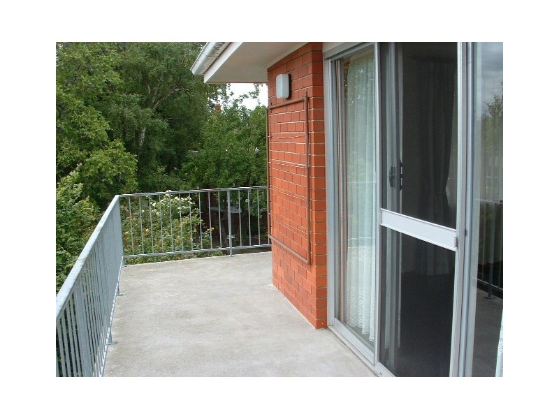 2/28 Bay Road, New Town TAS 7008