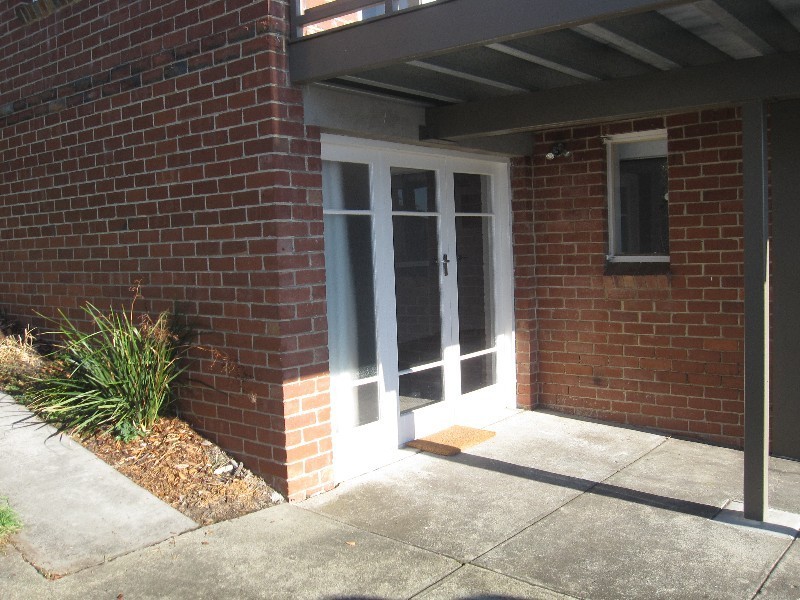 30 MORTIMER AVENUE, Mount Stuart TAS 7000