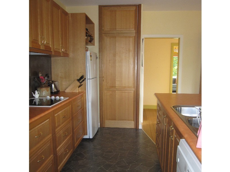 20 EDGE AVENUE, Lenah Valley TAS 7008