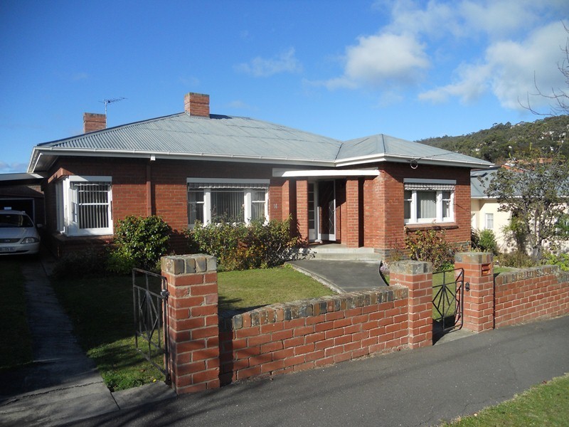 14 David Avenue, Sandy Bay TAS 7005