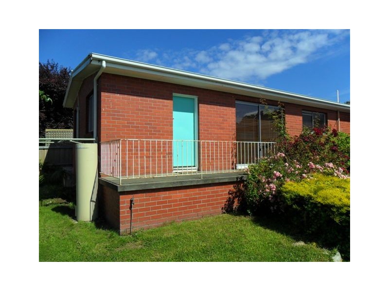 2/21 Dossiter Street, Bellerive TAS 7018